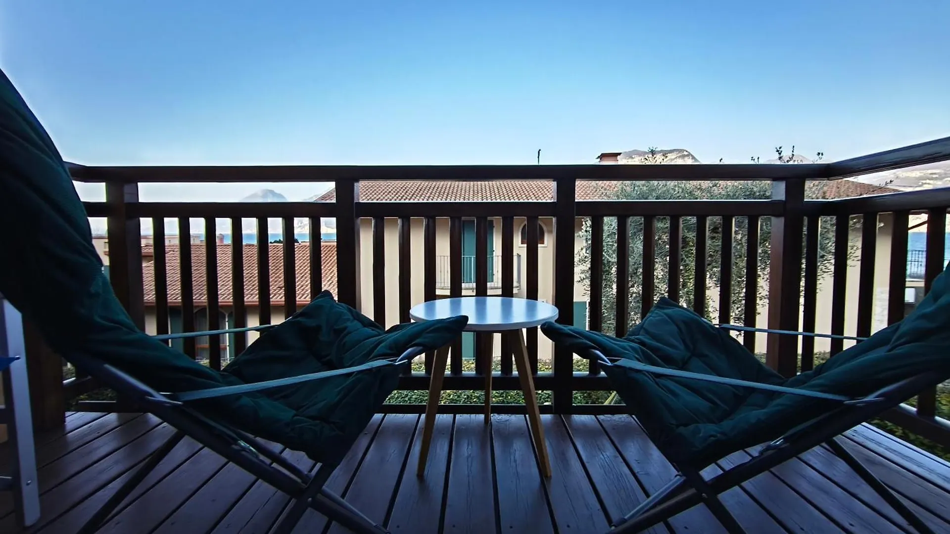 Residence Appartamenti Rossana Con Piscina Brenzone sul Garda Italy