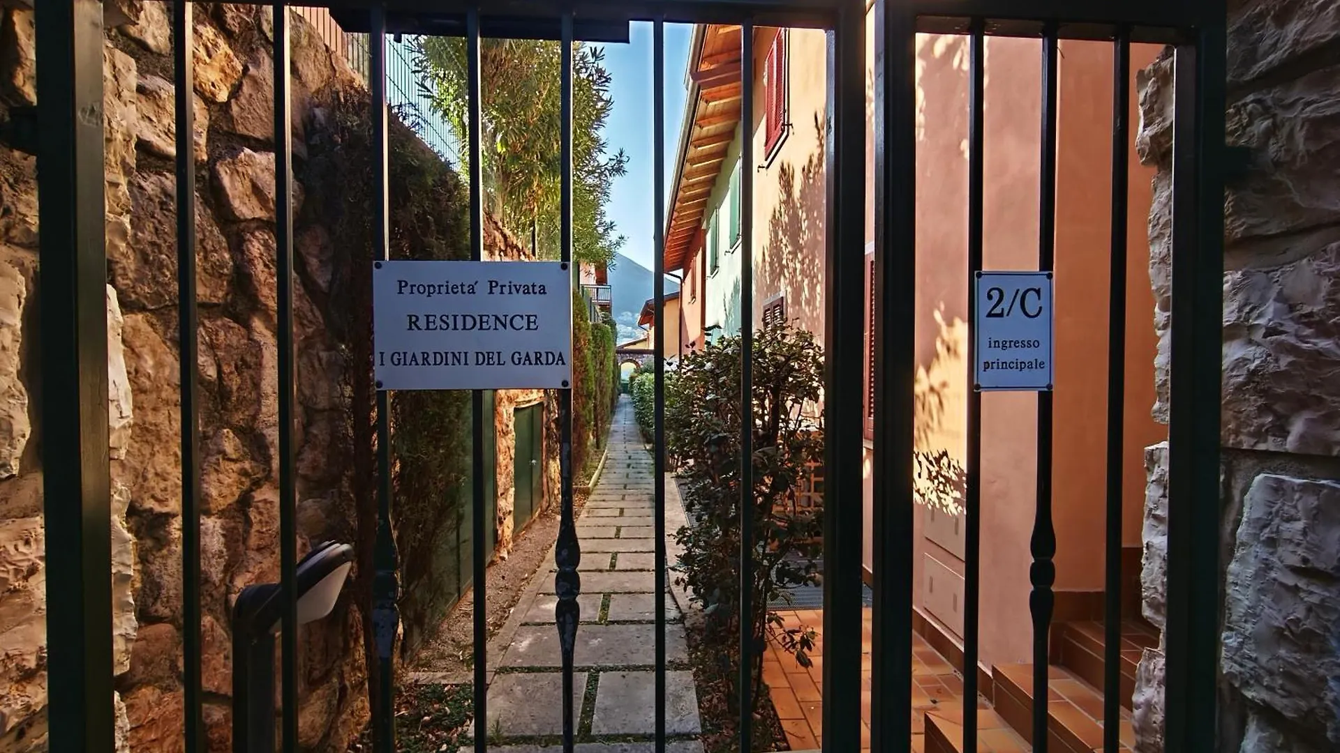 Residence Appartamenti Rossana Con Piscina Brenzone sul Garda